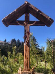 Crocifissi in legno - Arte sacra - Via Crucis 